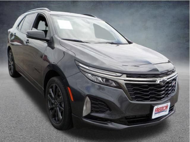Used 2023 Chevrolet Equinox RS FWD image 2
