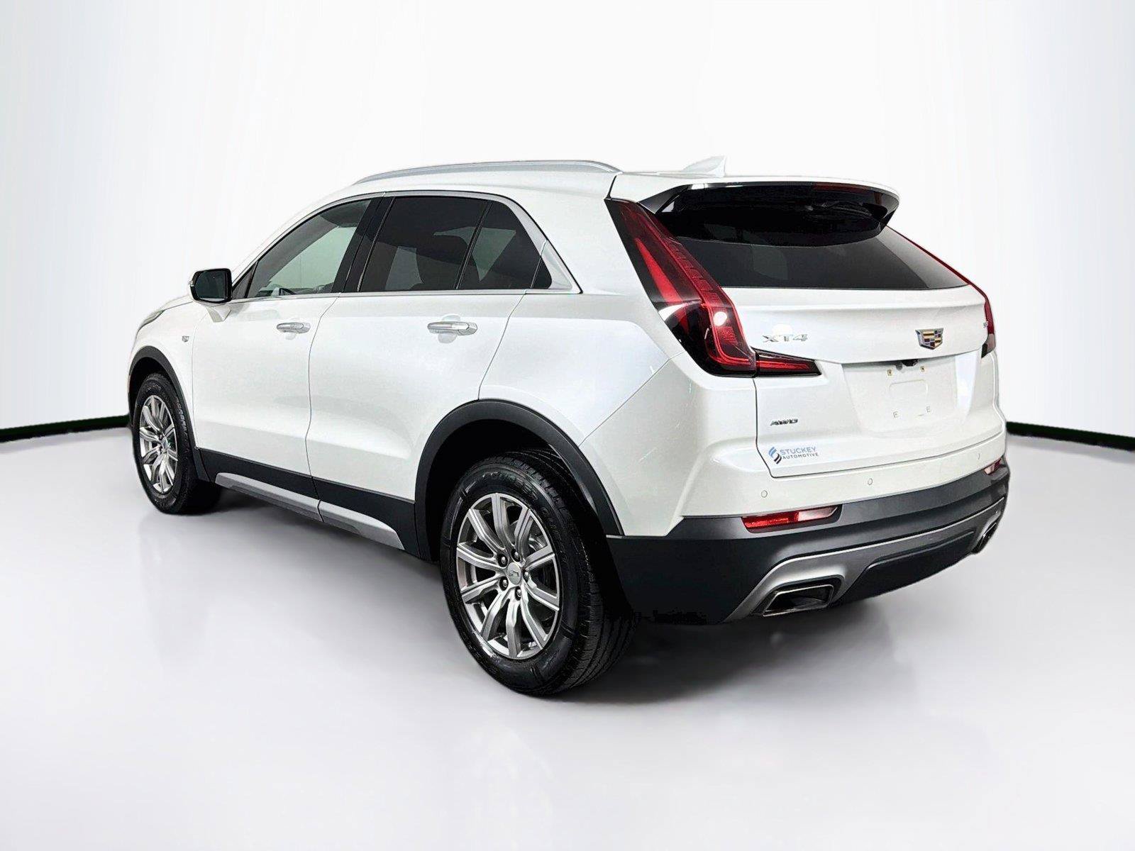 Used 2022 Cadillac XT4 Premium Luxury w/ Driver Assist Package AWD/4WD image 9