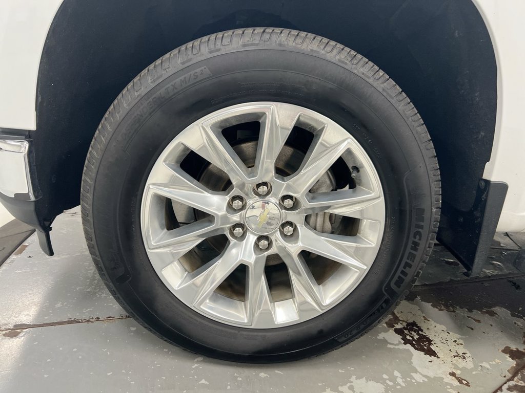 Used 2019 Chevrolet Silverado 1500 LTZ AWD/4WD image 26
