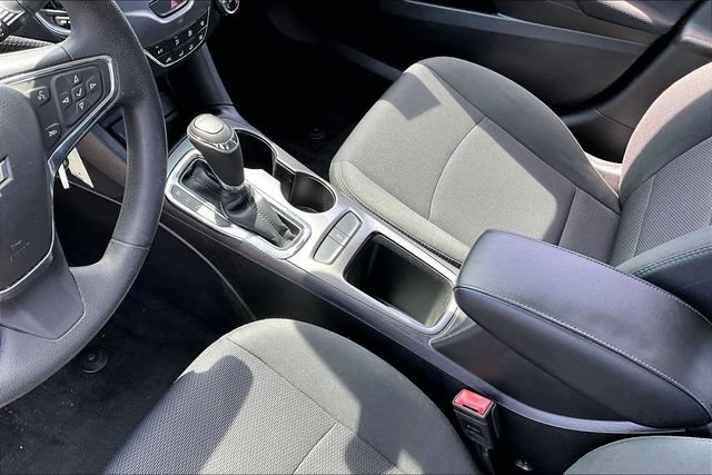 Used 2017 Chevrolet Cruze LT FWD image 17