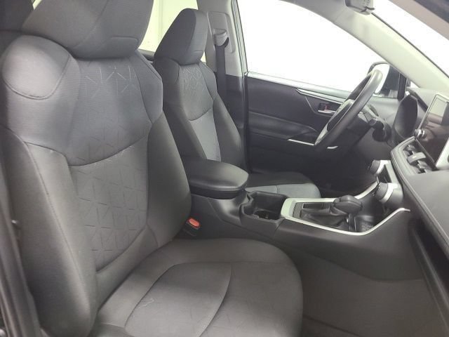 Used 2024 Toyota RAV4 XLE FWD image 11