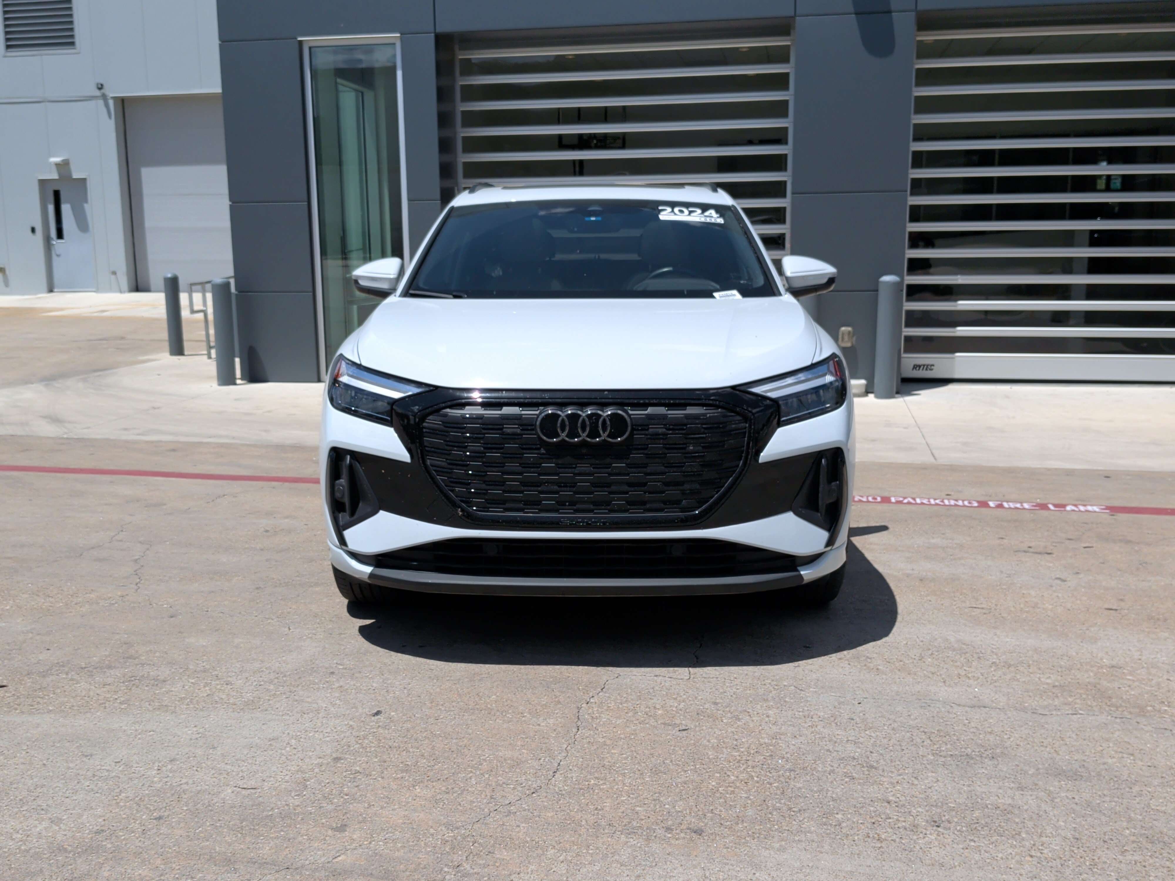 Certified 2024 Audi Q4 e-tron Premium Plus AWD/4WD image 3