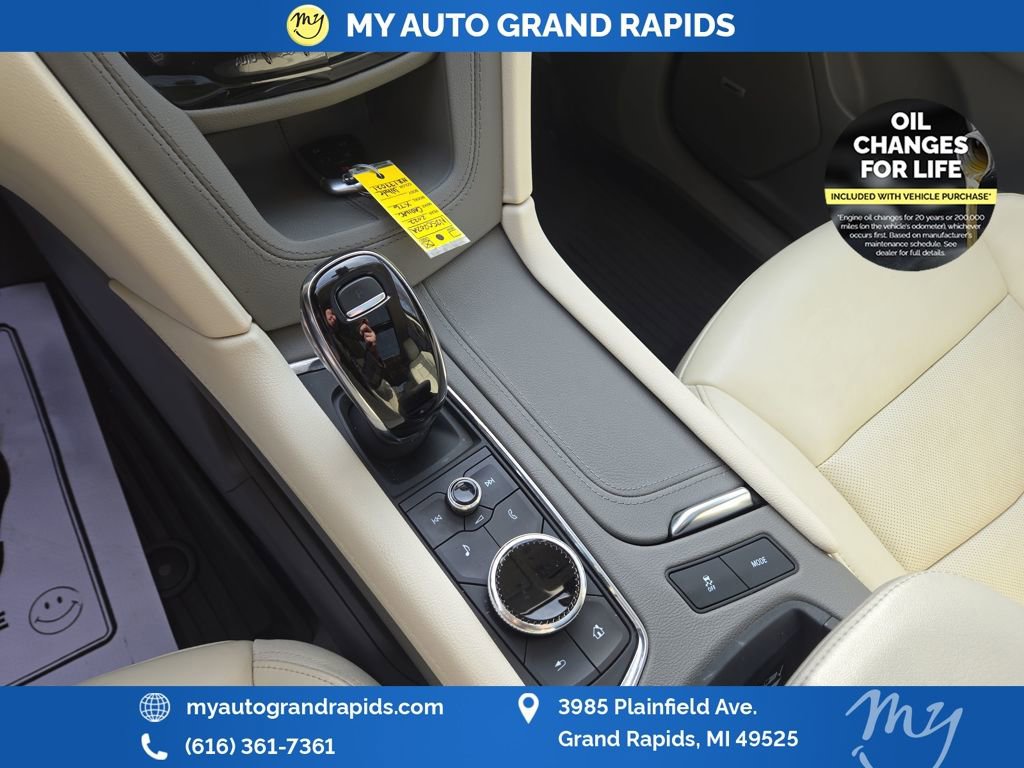 Used 2022 Cadillac XT6 Premium Luxury w/ Technology Package image 42