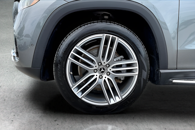 Certified 2024 Mercedes-Benz GLS 450 4MATIC image 35