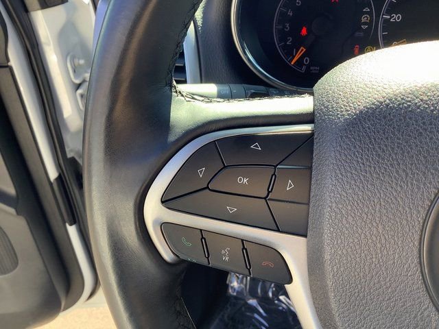 Used 2018 Jeep Grand Cherokee Laredo RWD image 20