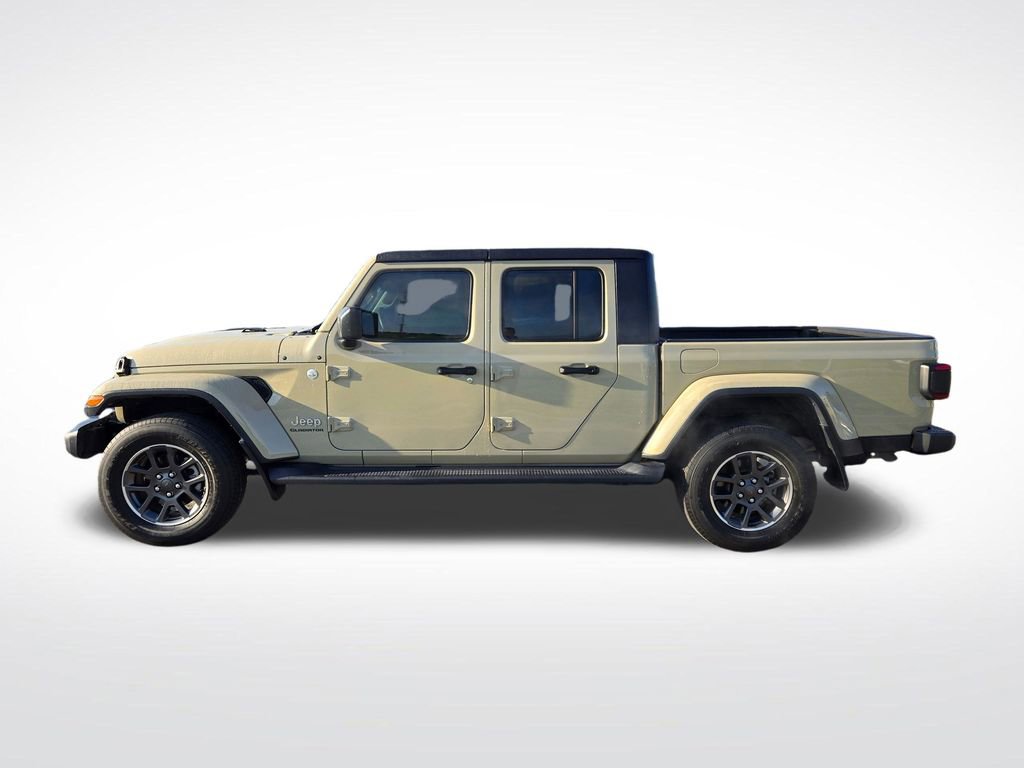 Used 2020 Jeep Gladiator Overland AWD/4WD image 9
