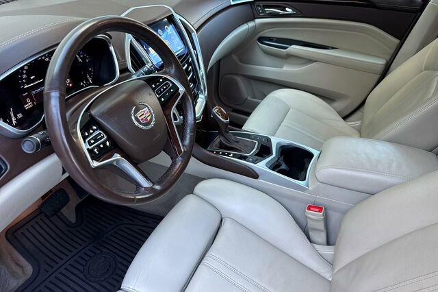 Used 2013 Cadillac SRX Luxury w/ Driver Awareness Package image 10