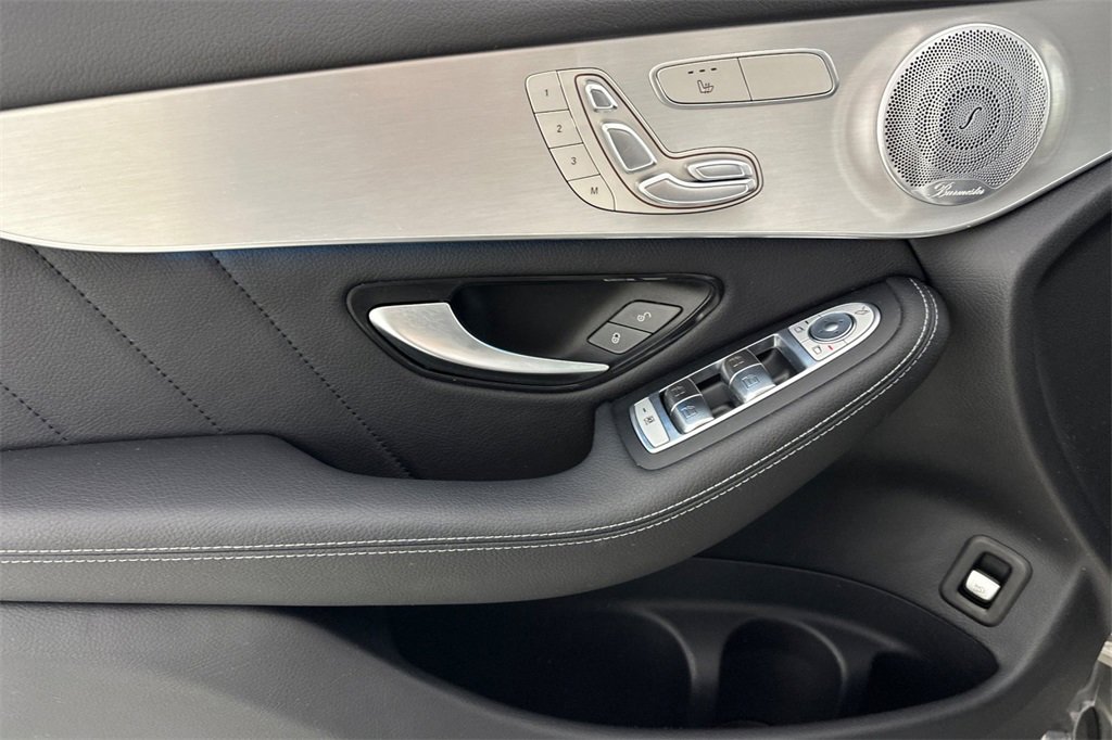 Used 2019 Mercedes-Benz GLC 300 4MATIC image 11
