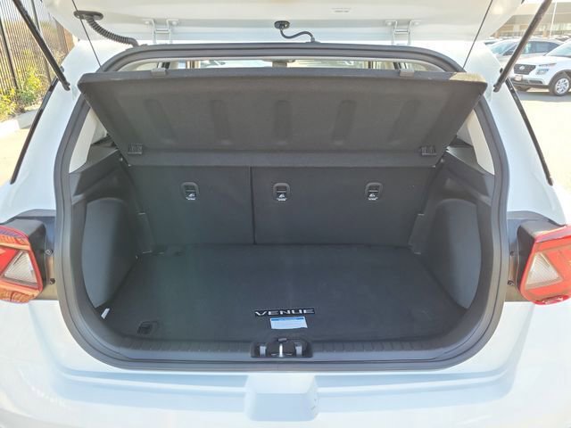 New 2026 Hyundai Venue SE image 20