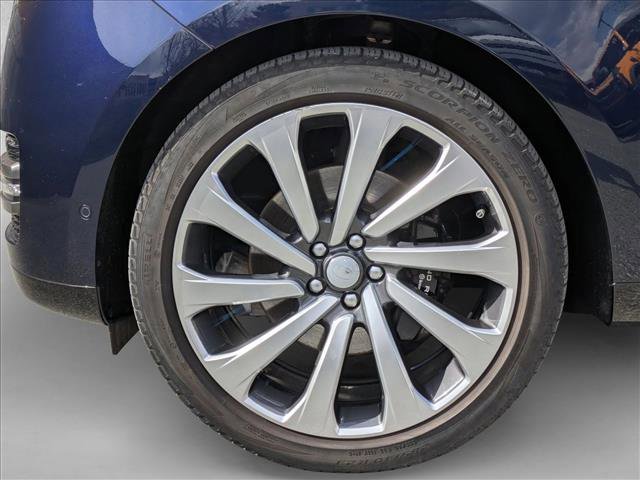 Certified 2023 Land Rover Range Rover SE image 27