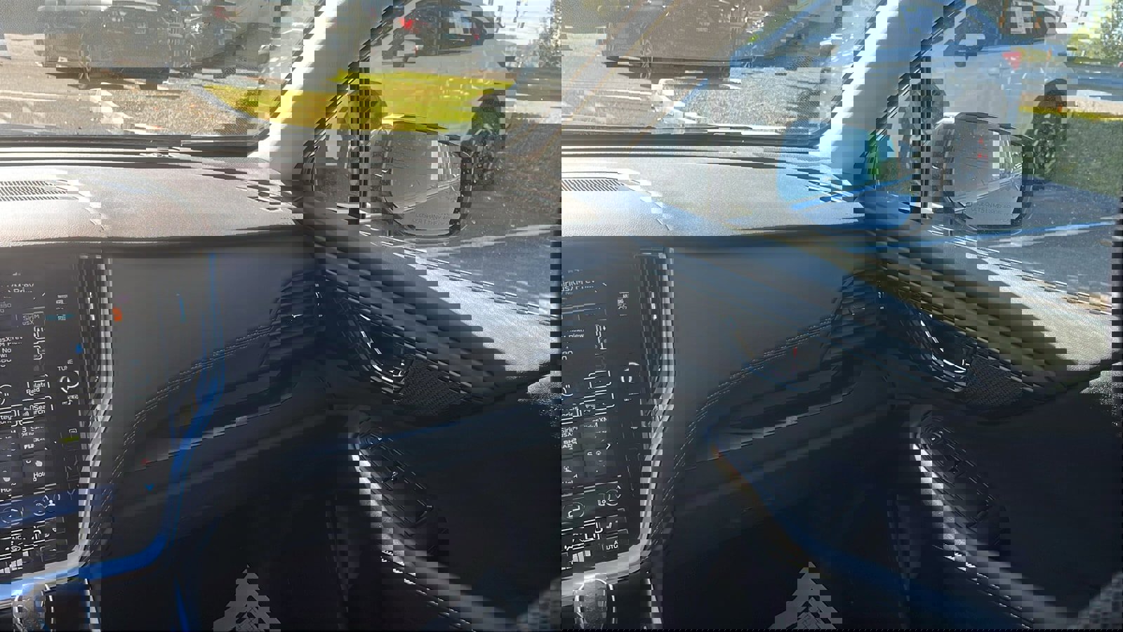 Used 2024 Subaru Outback Premium image 23