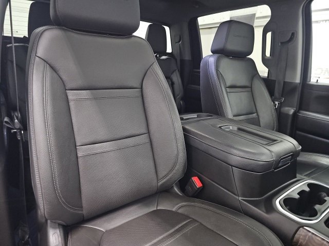 Used 2021 GMC Sierra 3500 Denali w/ Denali Ultimate Package image 13