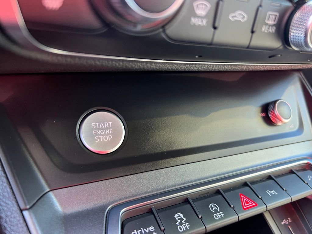 Used 2020 Audi Q3 2.0T Premium Plus w/ Premium Plus Package image 26