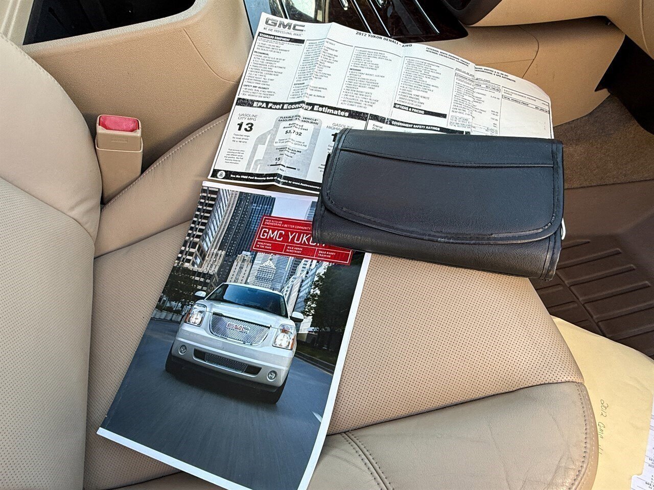 Used 2012 GMC Yukon Denali image 21