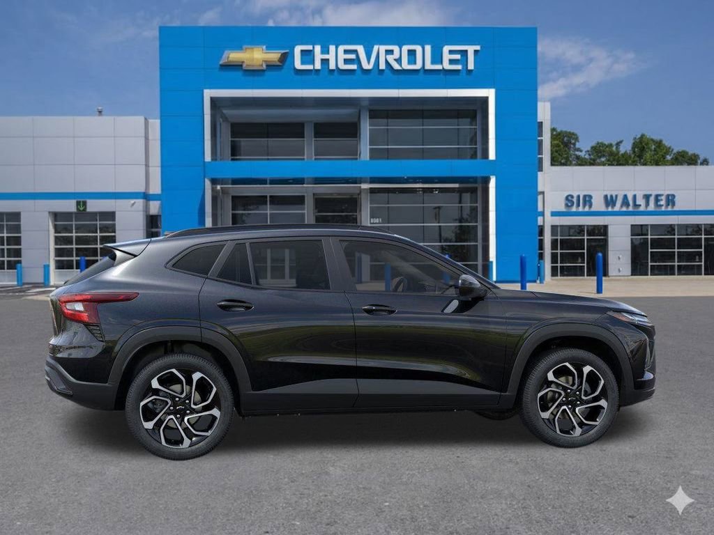 New 2026 Chevrolet Trax RS w/ Sunroof Package FWD image 6