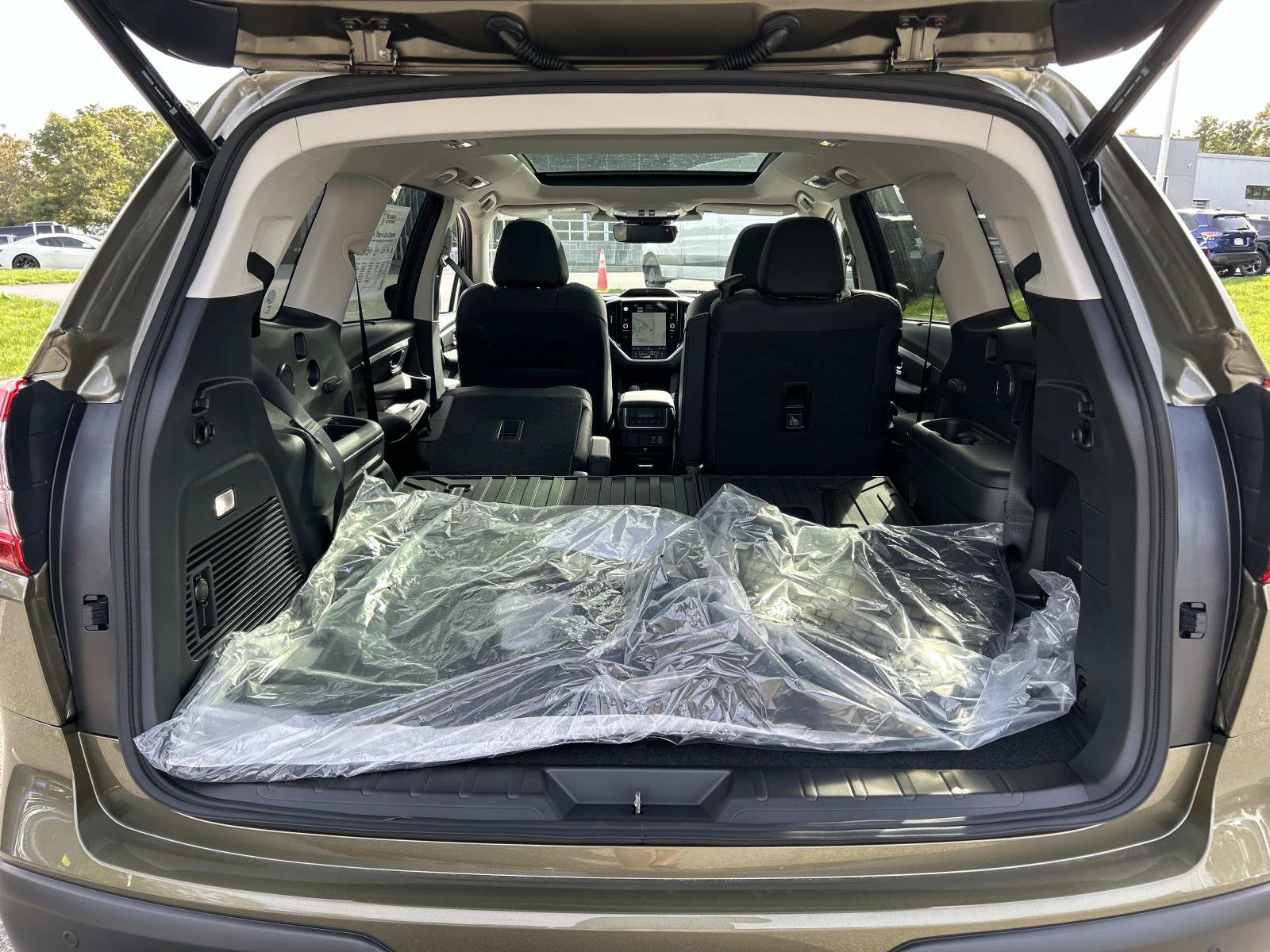 New 2025 Subaru Ascent Limited image 9