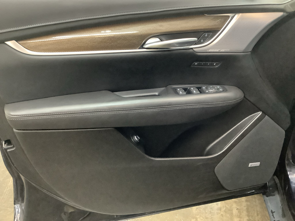 Used 2022 Cadillac XT5 Sportv w/ Platinum Package AWD/4WD image 12