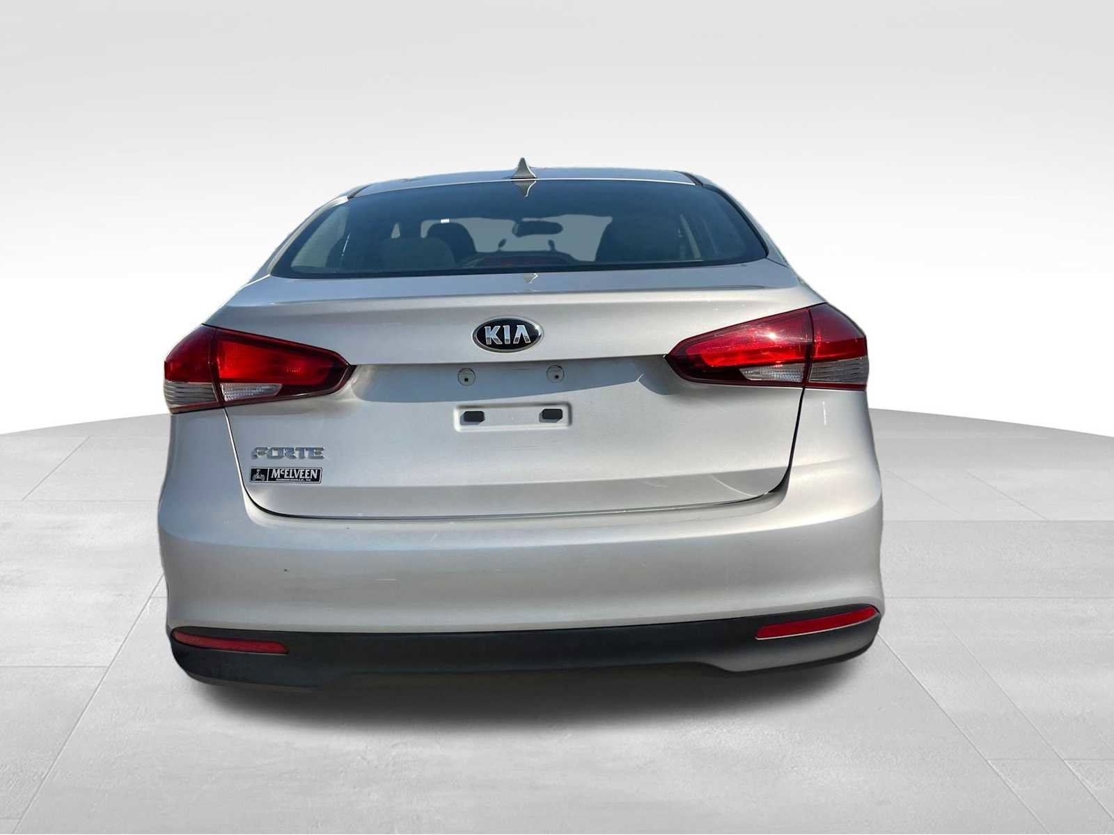 Used 2017 Kia Forte LX FWD image 6