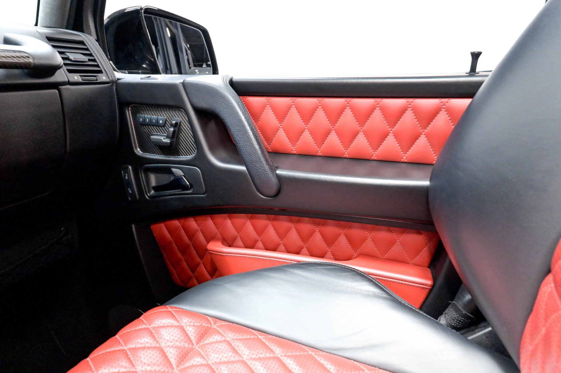 Used 2017 Mercedes-Benz G 63 AMG 4MATIC image 15