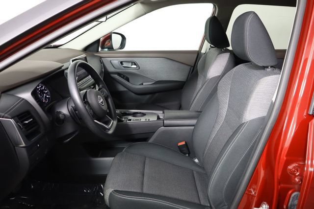 Used 2023 Nissan Rogue SV FWD image 13