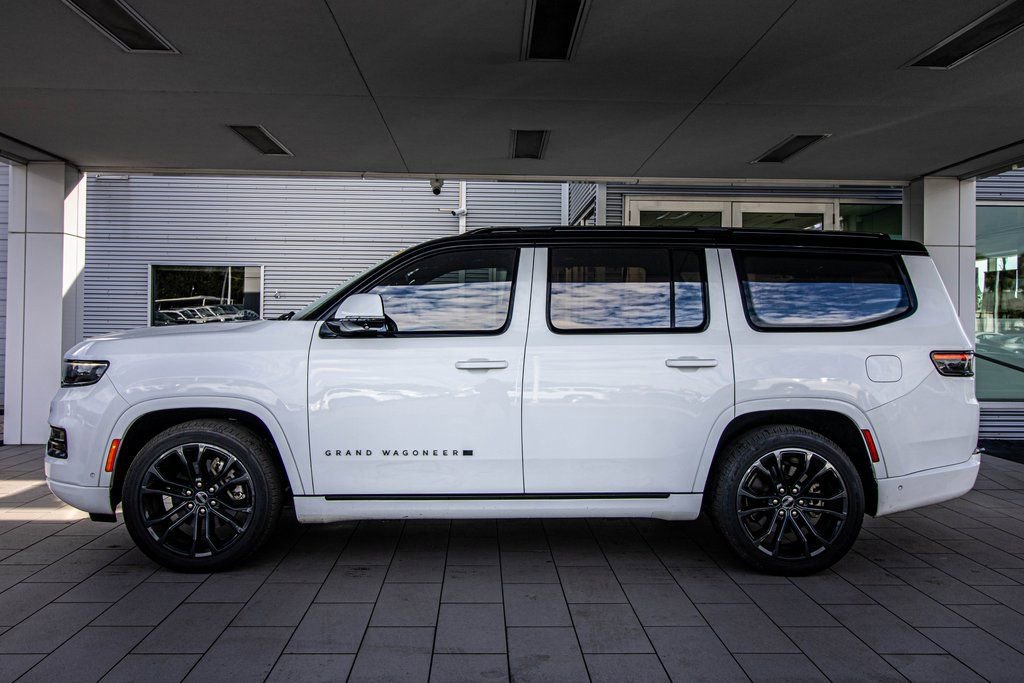 Used 2022 Jeep Grand Wagoneer Series II image 11