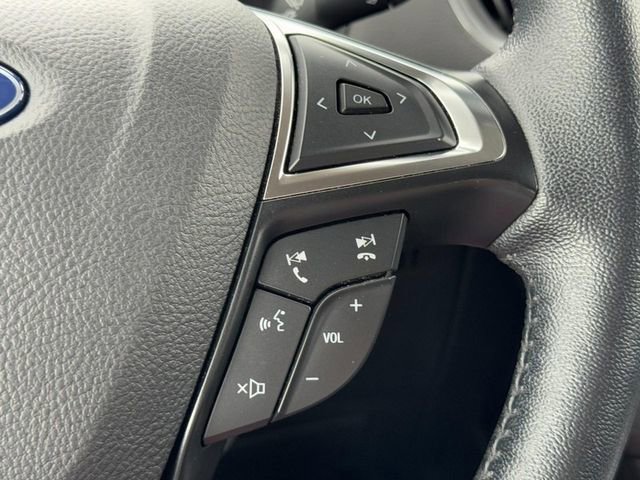 Used 2022 Ford Edge Titanium image 18