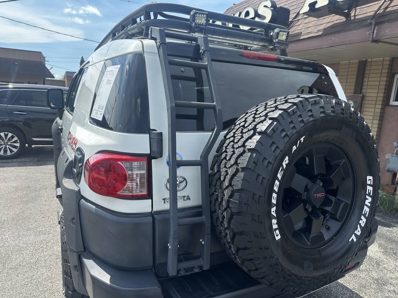 Used 2008 Toyota FJ Cruiser 4WD image 11