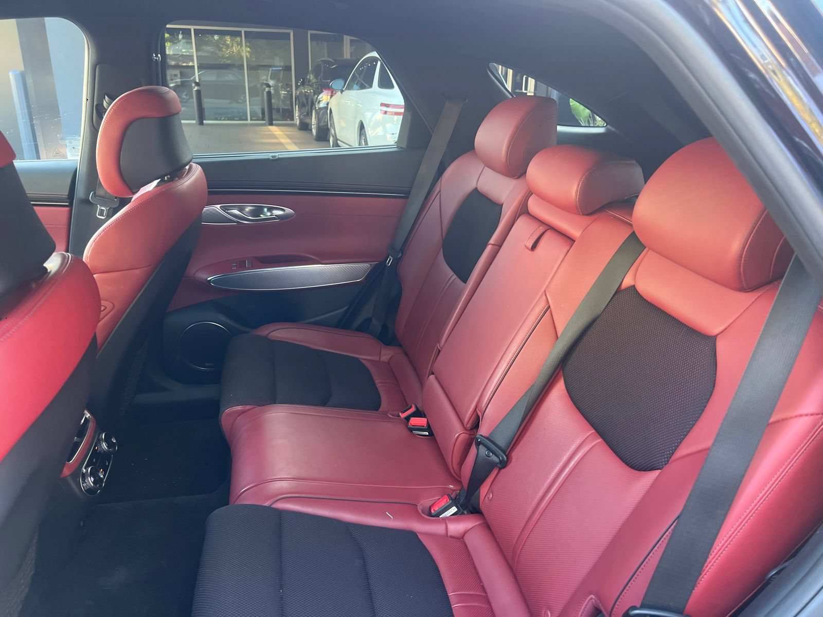 Used 2023 Genesis GV70 2.5T w/ Sport Prestige Package AWD/4WD image 15