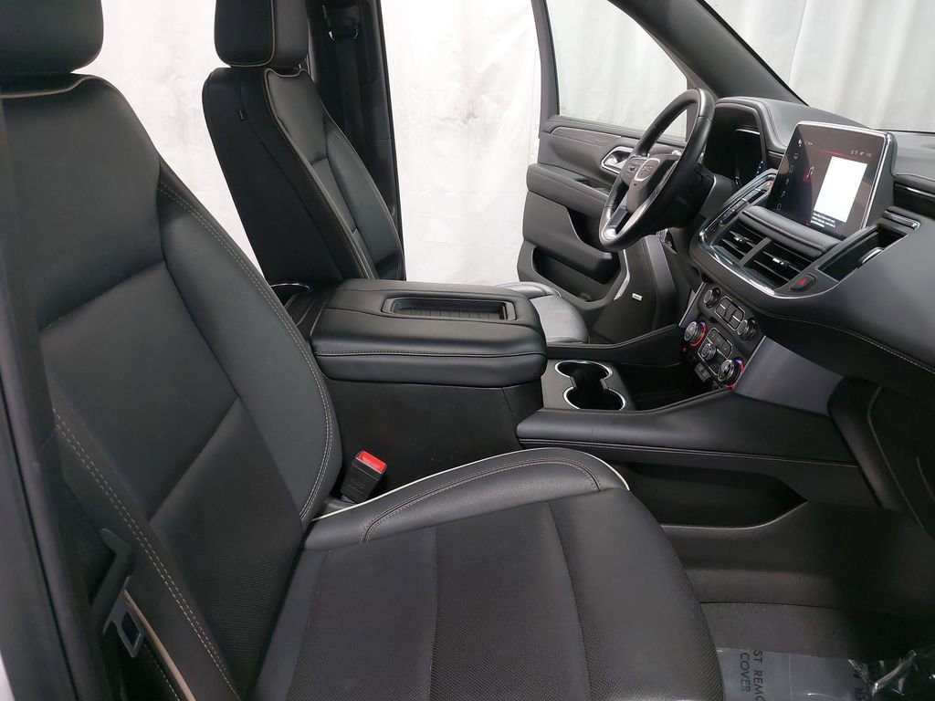 Used 2024 GMC Yukon XL SLT image 10