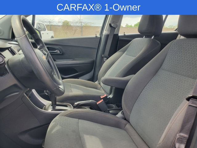 Used 2020 Chevrolet Trax LS FWD image 15