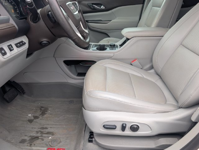 Used 2023 GMC Acadia SLT w/ Technology Package FWD image 15