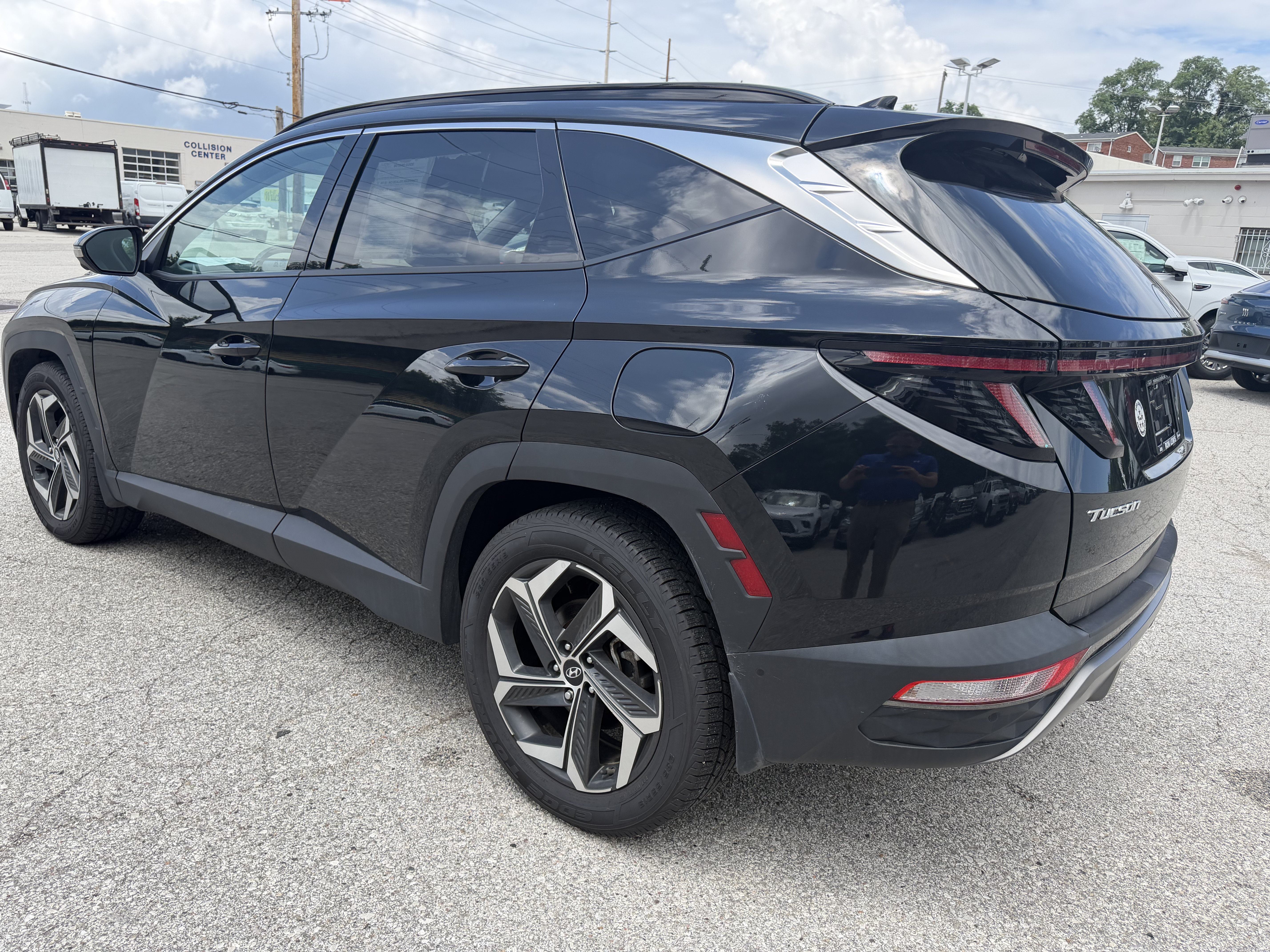Used 2022 Hyundai Tucson Limited w/ Cargo Package FWD image 5