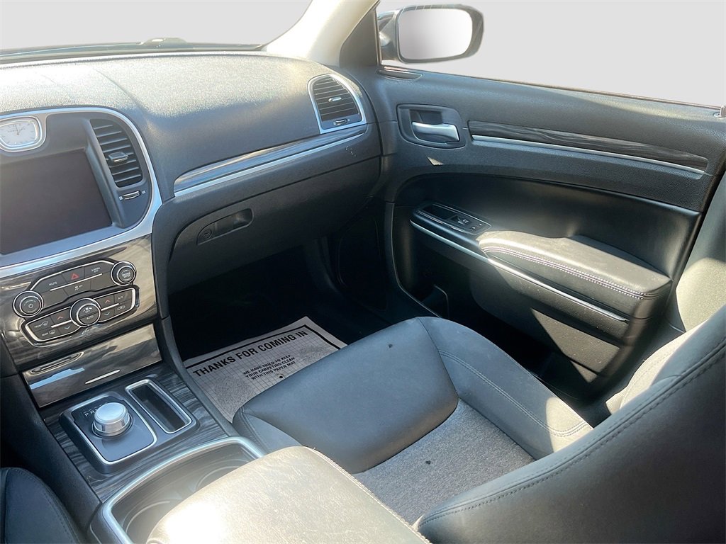 Used 2021 Chrysler 300 Touring w/ Sport Appearance Package image 22