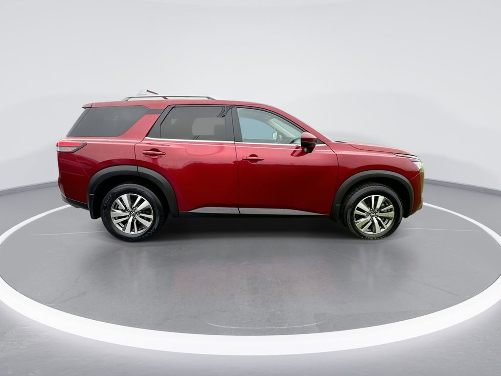 Used 2022 Nissan Pathfinder SL w/ SL Black Package AWD/4WD image 9