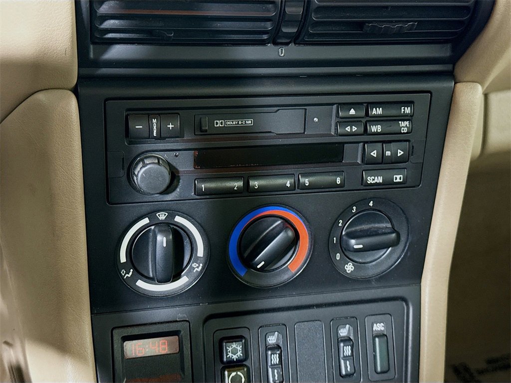 Used 1996 BMW Z3 1.9 image 5