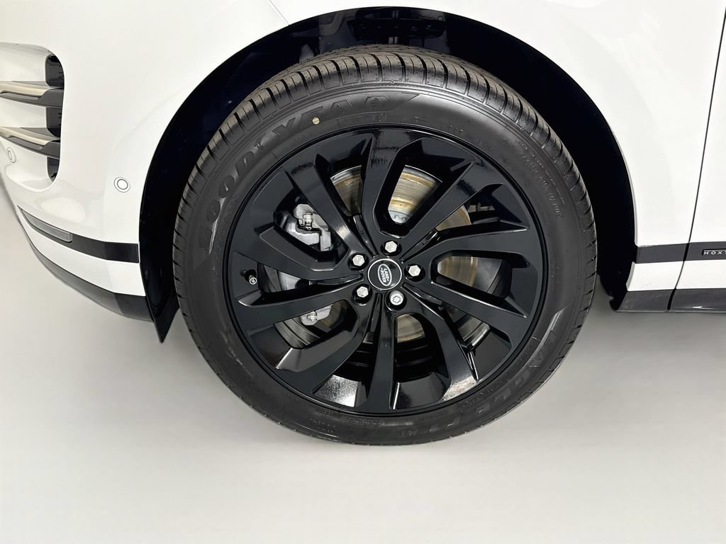 New 2026 Land Rover Range Rover Evoque Hoxton AWD/4WD image 32