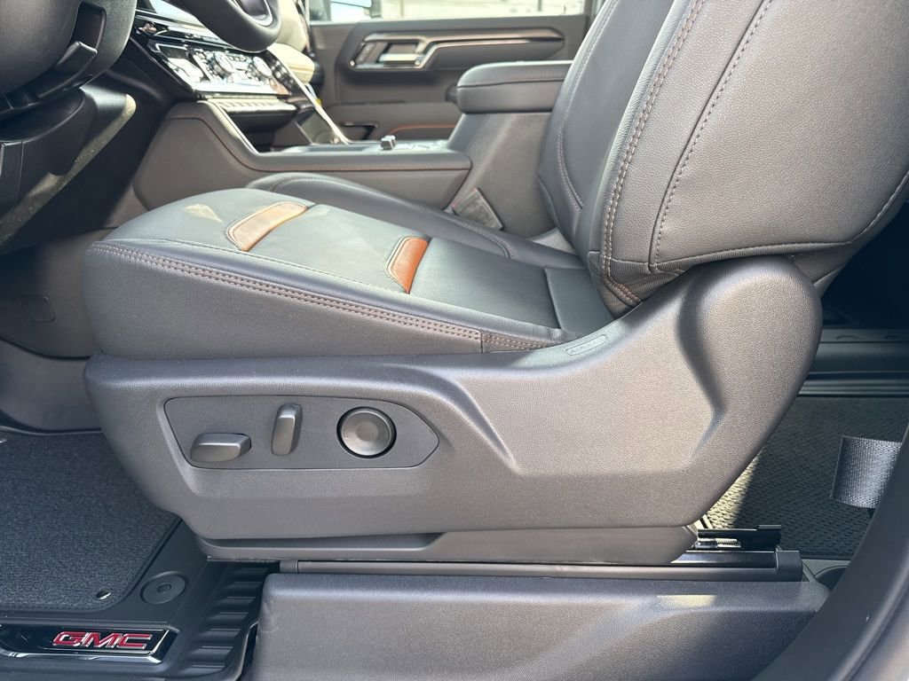 New 2026 GMC Sierra 2500 AT4 image 18
