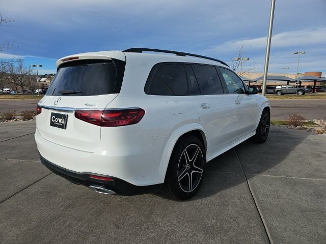 Used 2024 Mercedes-Benz GLS 450 4MATIC image 3