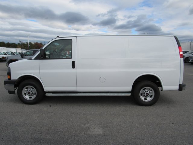 Certified 2023 GMC Savana 2500 w/ Driver Convenience Package image 2