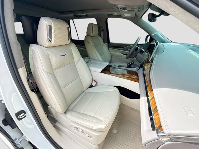 Used 2024 Cadillac Escalade Sport Platinum w/ LPO, ONYX Package AWD/4WD image 12
