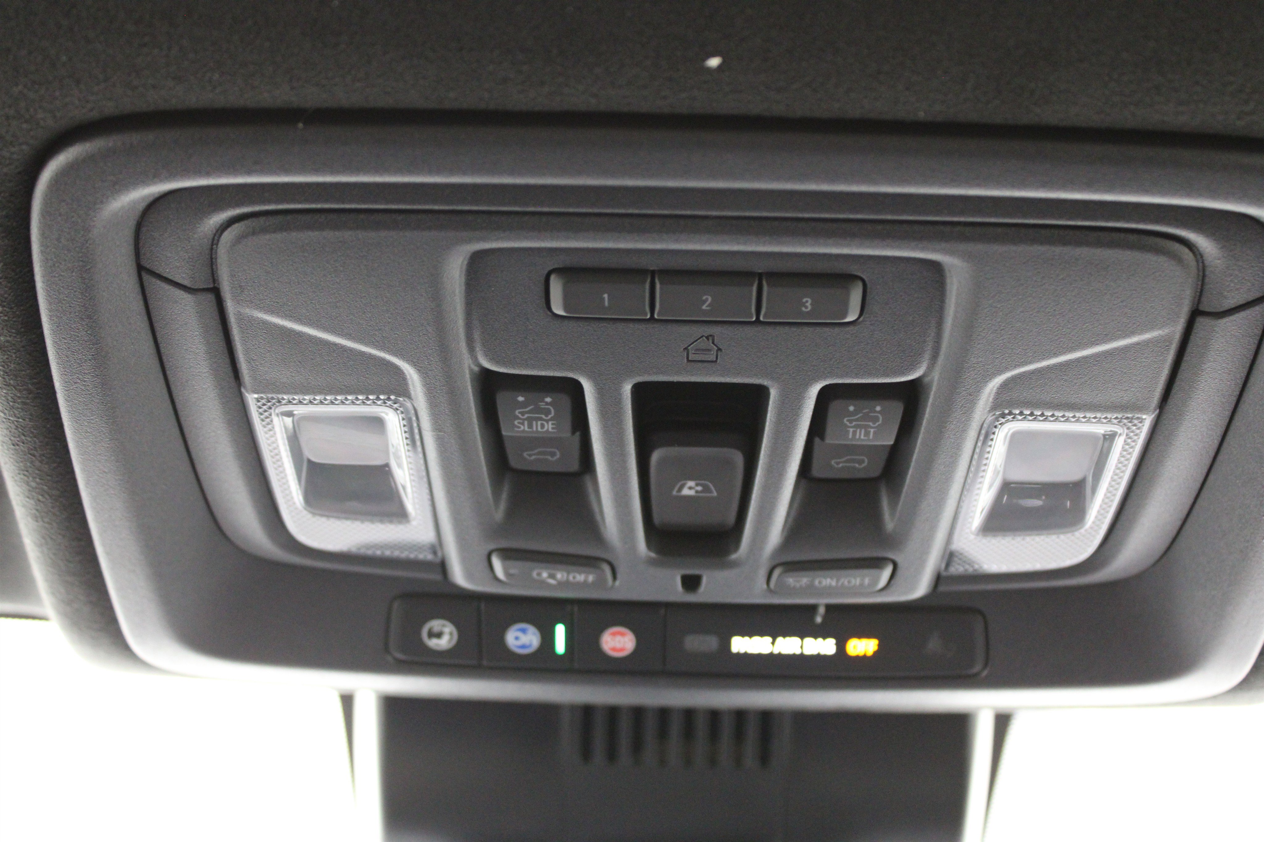 Used 2025 GMC Sierra 2500 AT4X w/ AT4X AEV Edition image 27