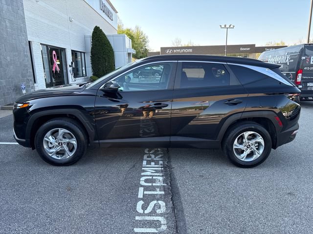 Certified 2023 Hyundai Tucson SEL w/ Winter Package AWD/4WD image 2