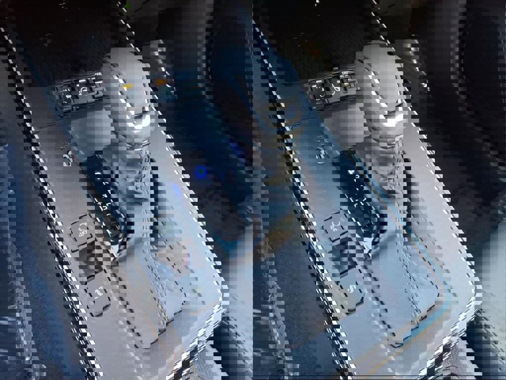 Certified 2026 Toyota Corolla Cross XSE w/ Convenience Package image 22