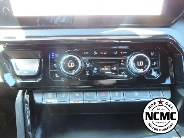 Used 2026 GMC Sierra 3500 AT4 w/ AT4 Premium Plus Package AWD/4WD image 33