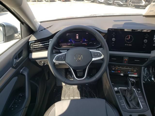 New 2026 Volkswagen Jetta SE FWD image 9