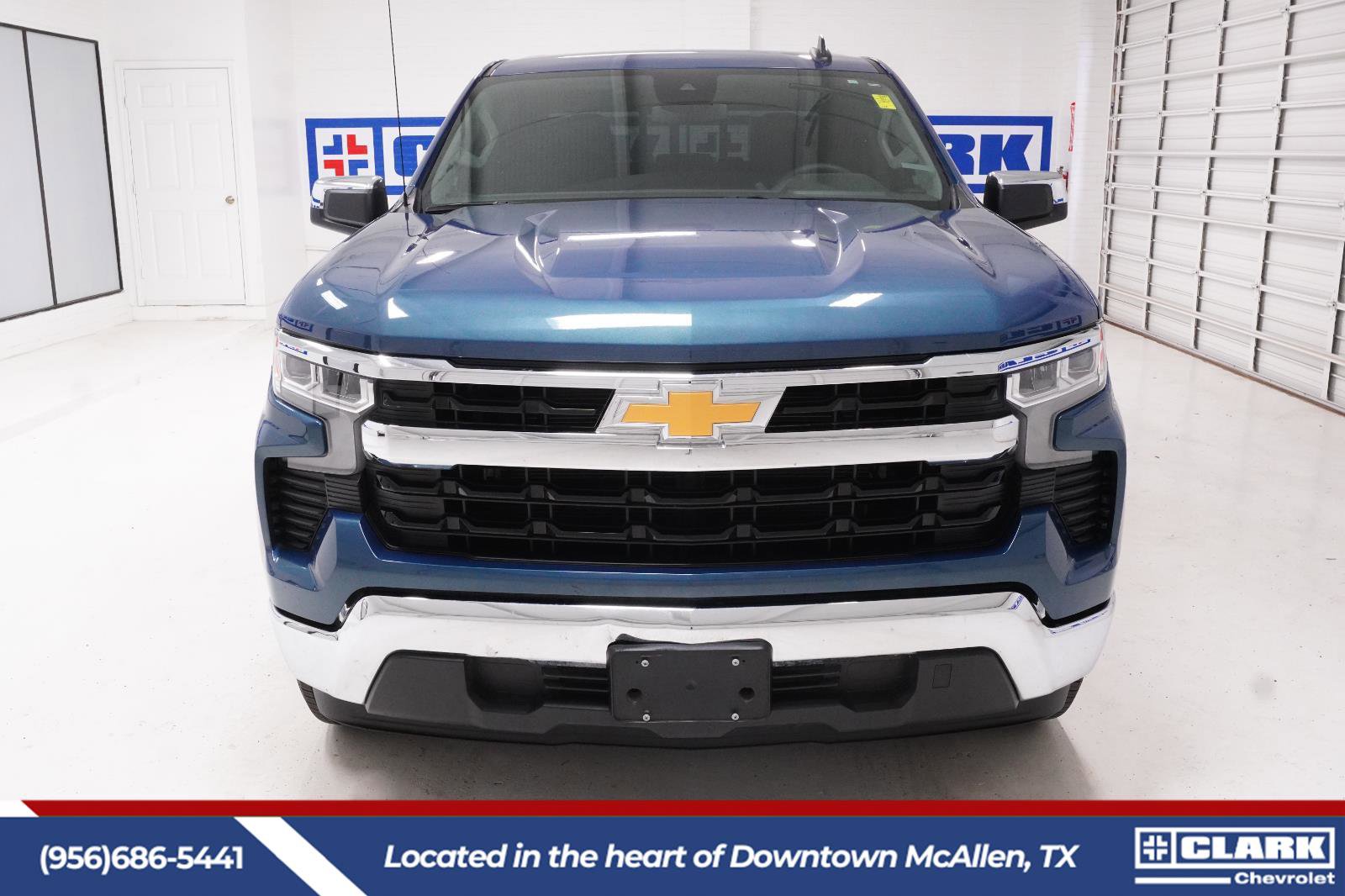 Used 2024 Chevrolet Silverado 1500 LT w/ Texas Edition Plus RWD image 2