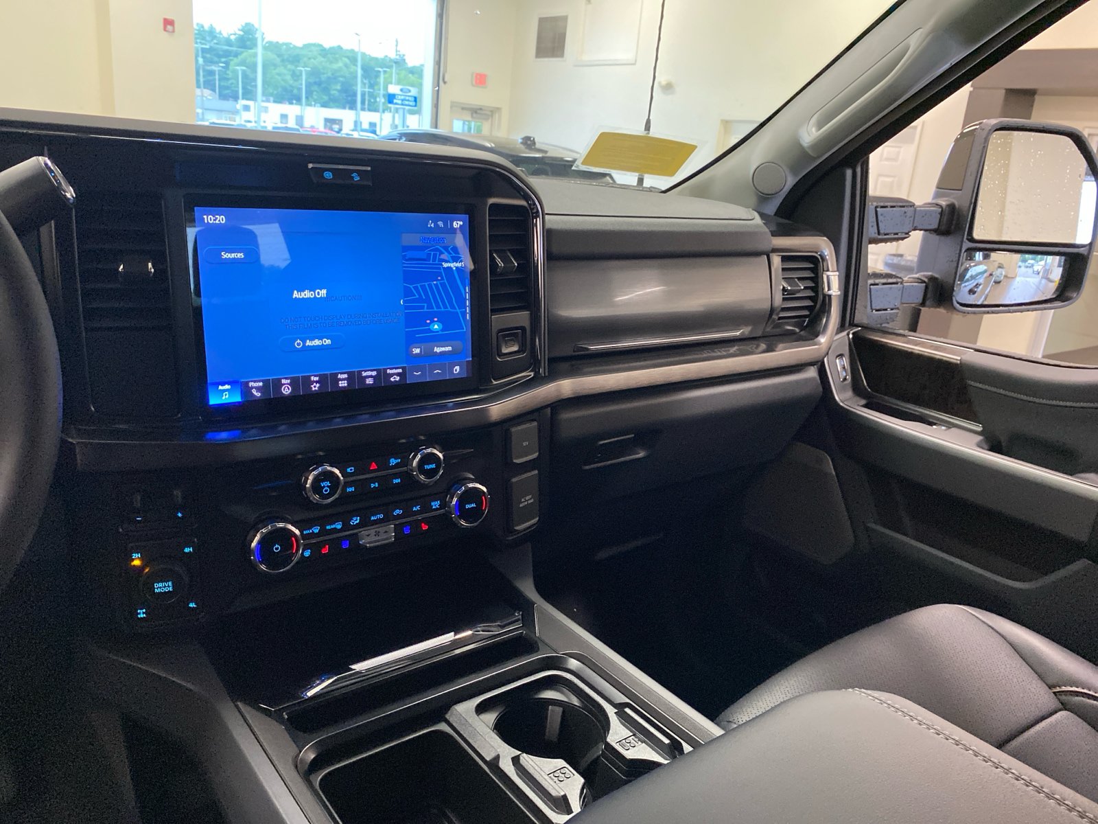 New 2026 Ford F250 Lariat w/ Black Appearance Package AWD/4WD image 12