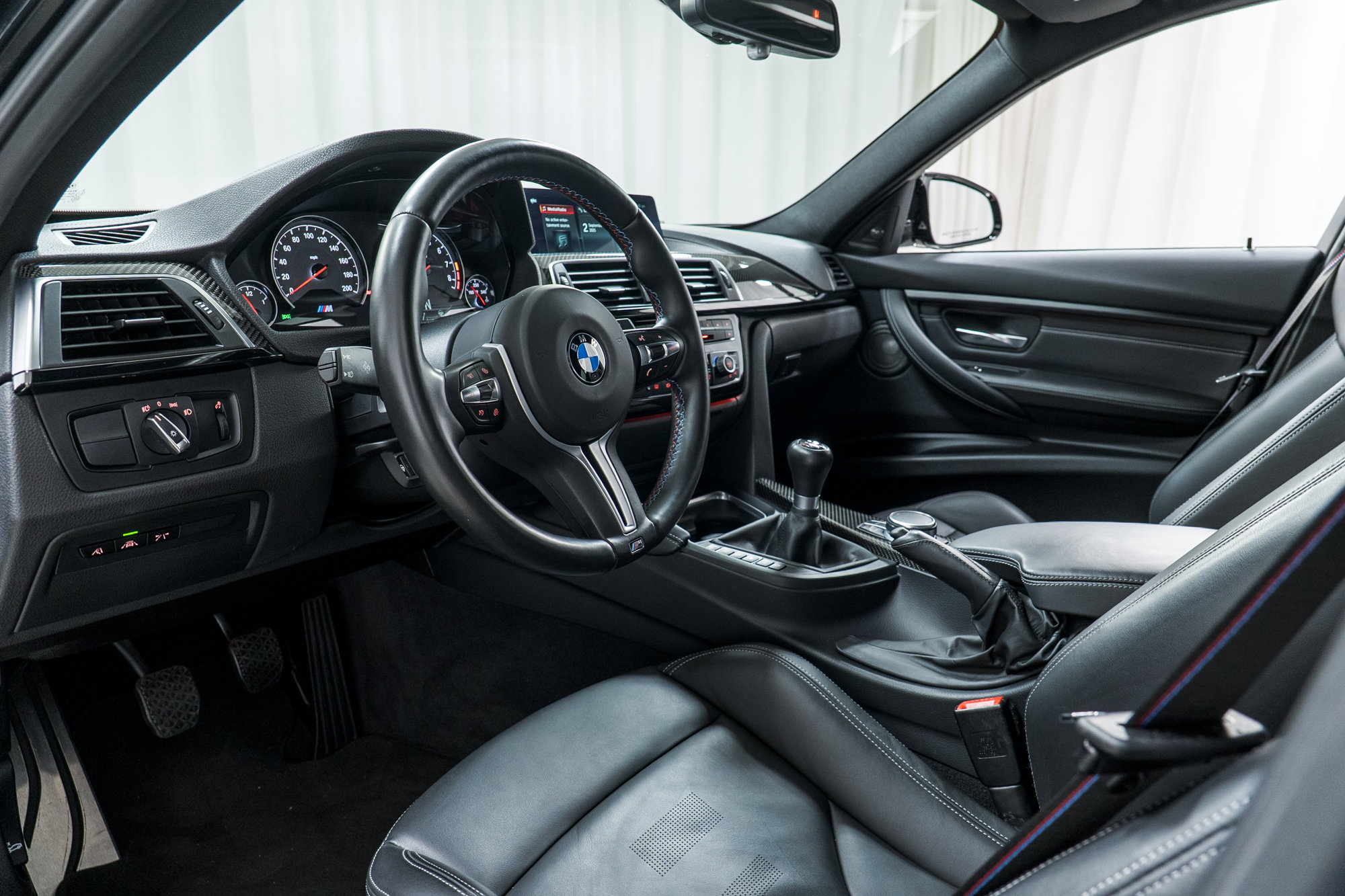 Used 2018 BMW M3 RWD image 12