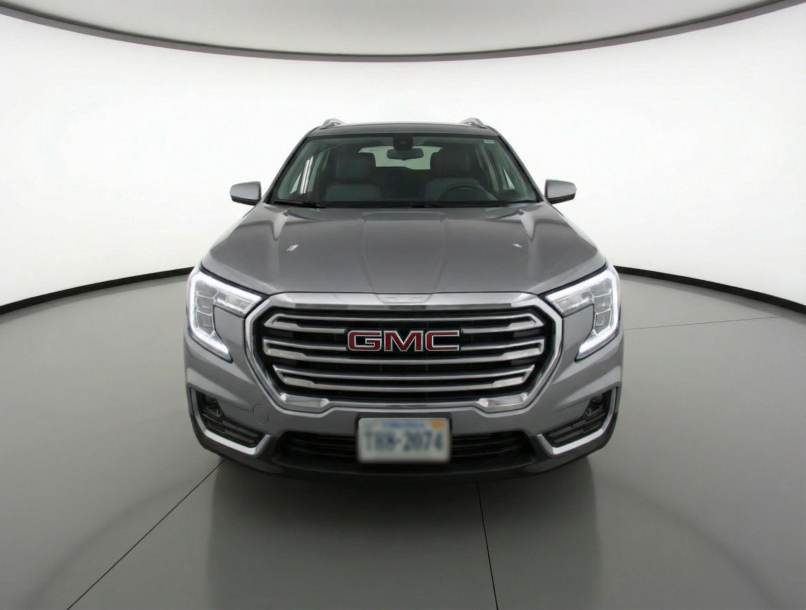Used 2024 GMC Terrain SLT AWD/4WD image 2