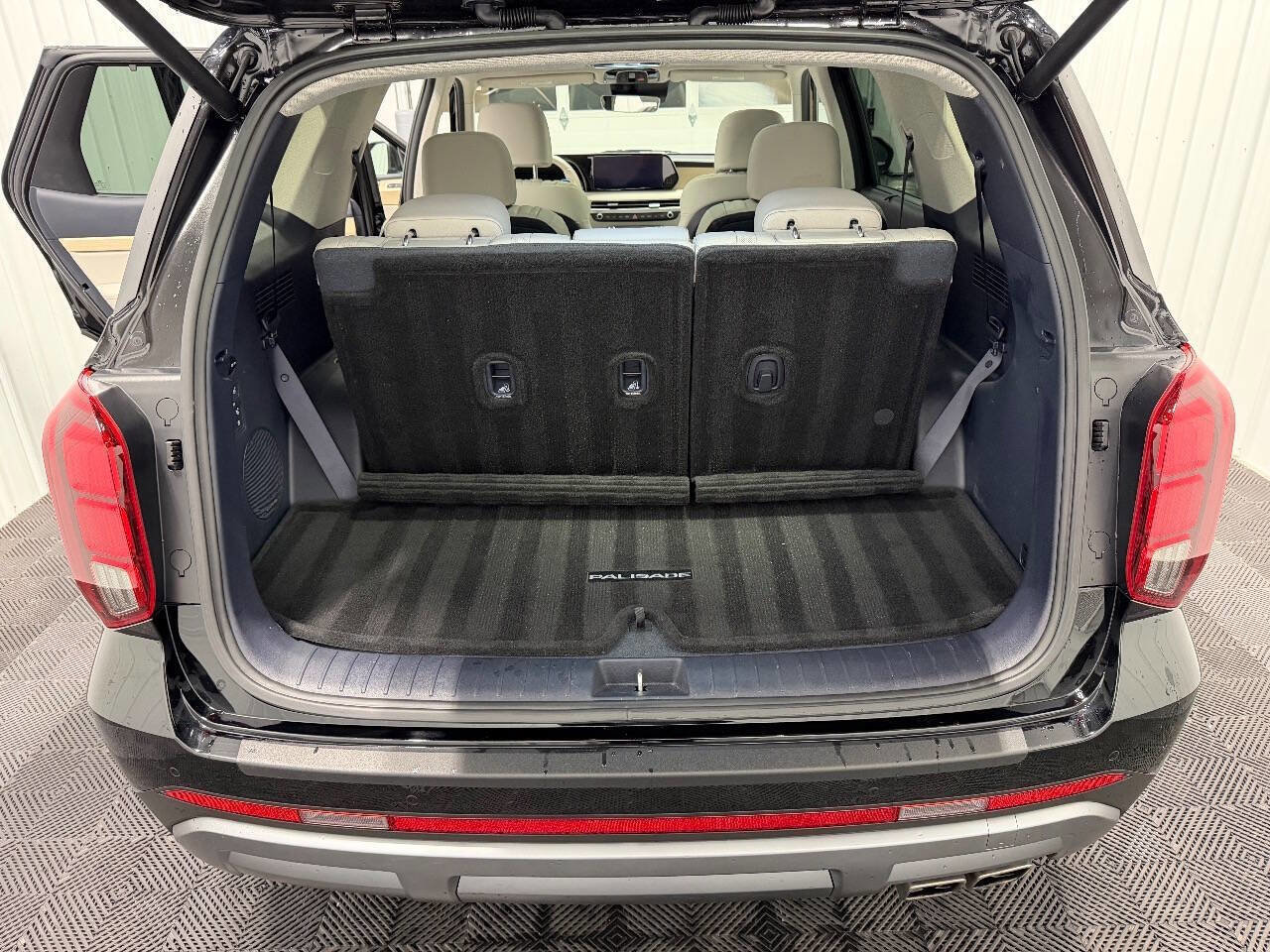 Used 2025 Hyundai Palisade Limited image 10